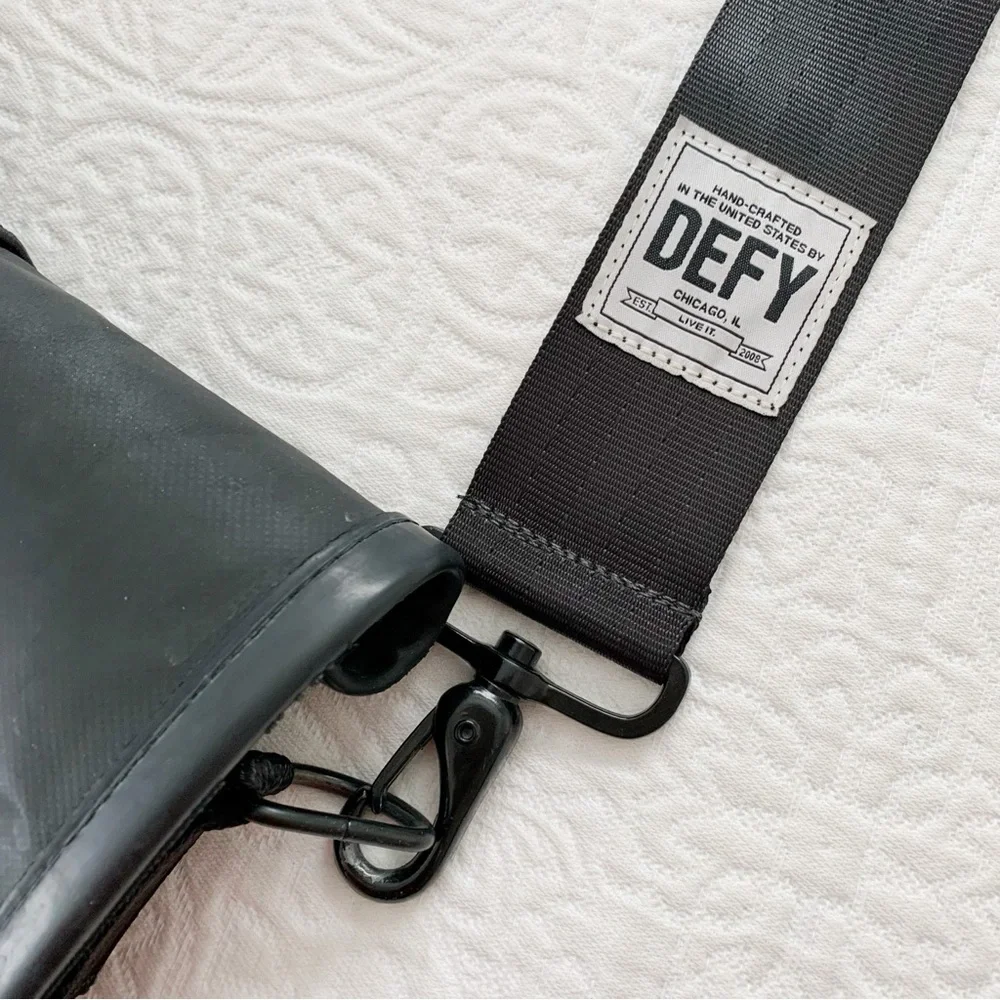 RARE🔥 Defy Bags Large Recon M35 Messenger Bag, Black - Picture 5 of 12